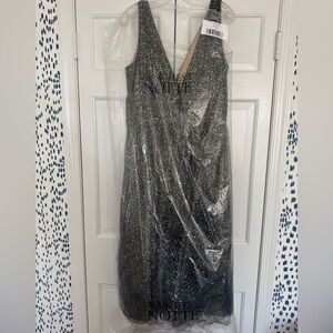 NWT Marchesa Notte Sleeveless Glitter Maxi Dress